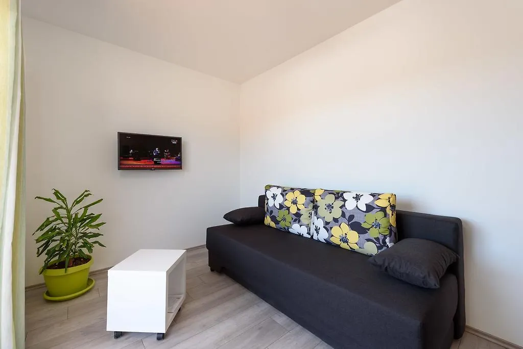 Apartments Robi Trogir