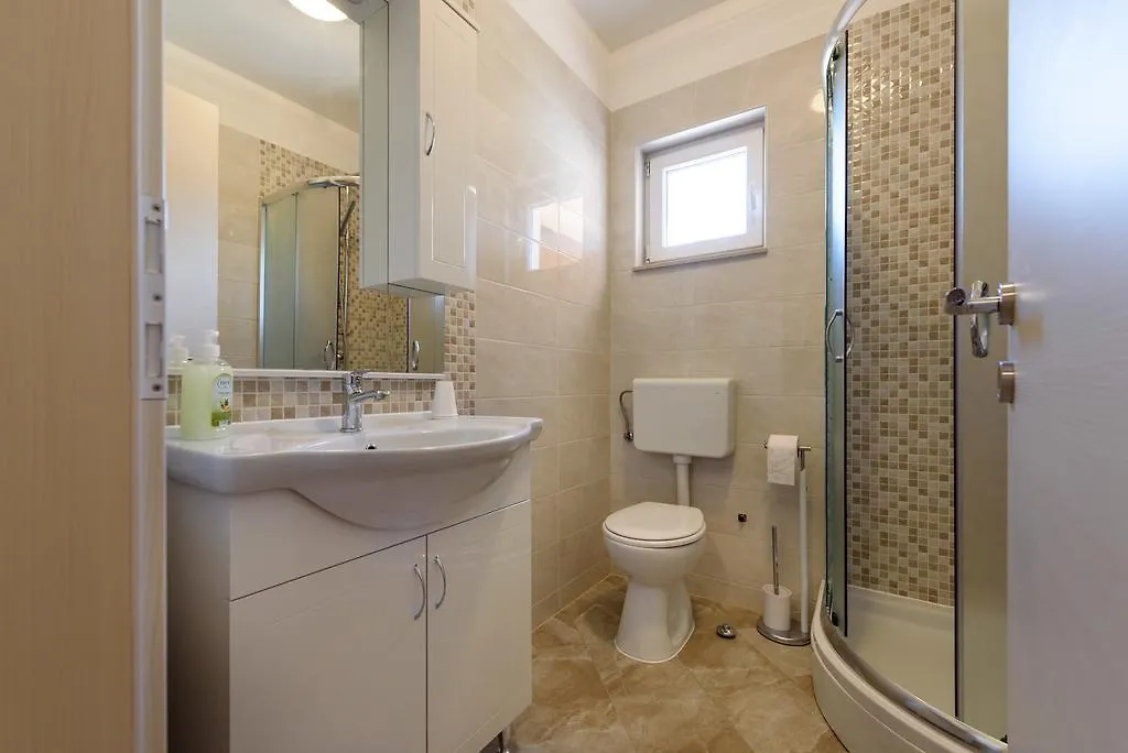 Apartments Robi Trogir